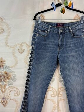 ✨Vintage Y2K Bedazzle Cut Out Flare Midrise Pinstripe Jeans✨